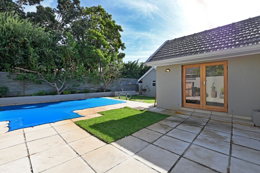To Let 3 Bedroom Property for Rent in Bergvliet Western Cape